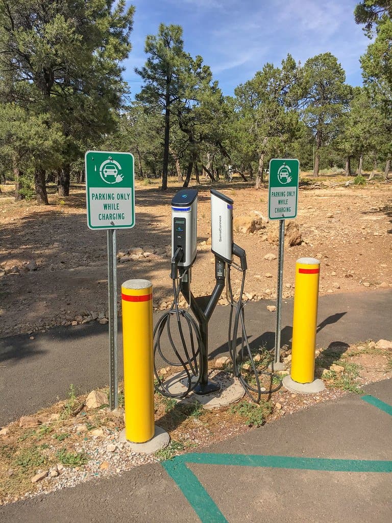 汽车销售 - Grand Canyon National Park Electric Vehicle Charging Station: Maswik Lodge 6647