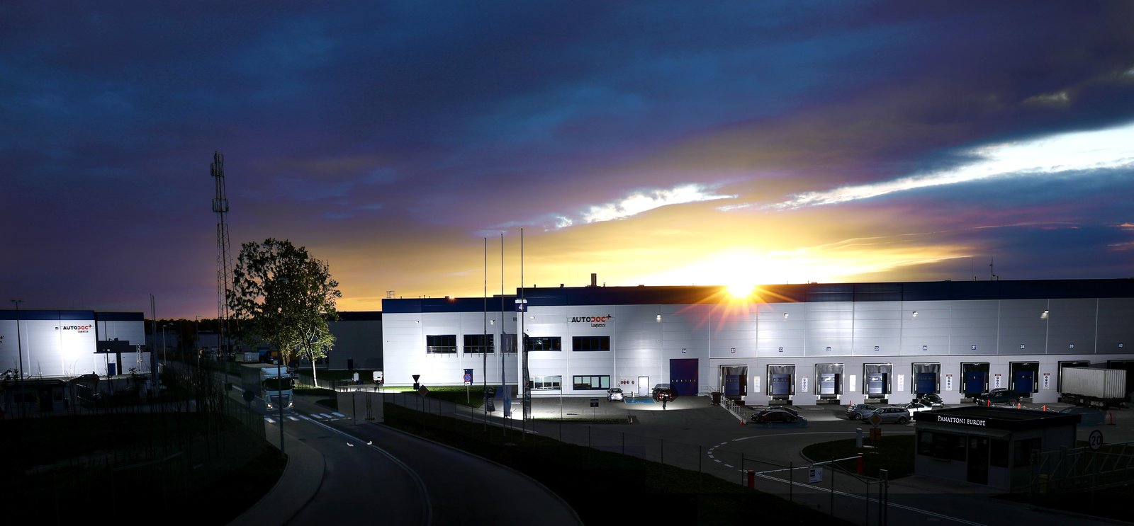 货运物流 - File:Autodoc Logistics Warehouse in Stettin.jpg